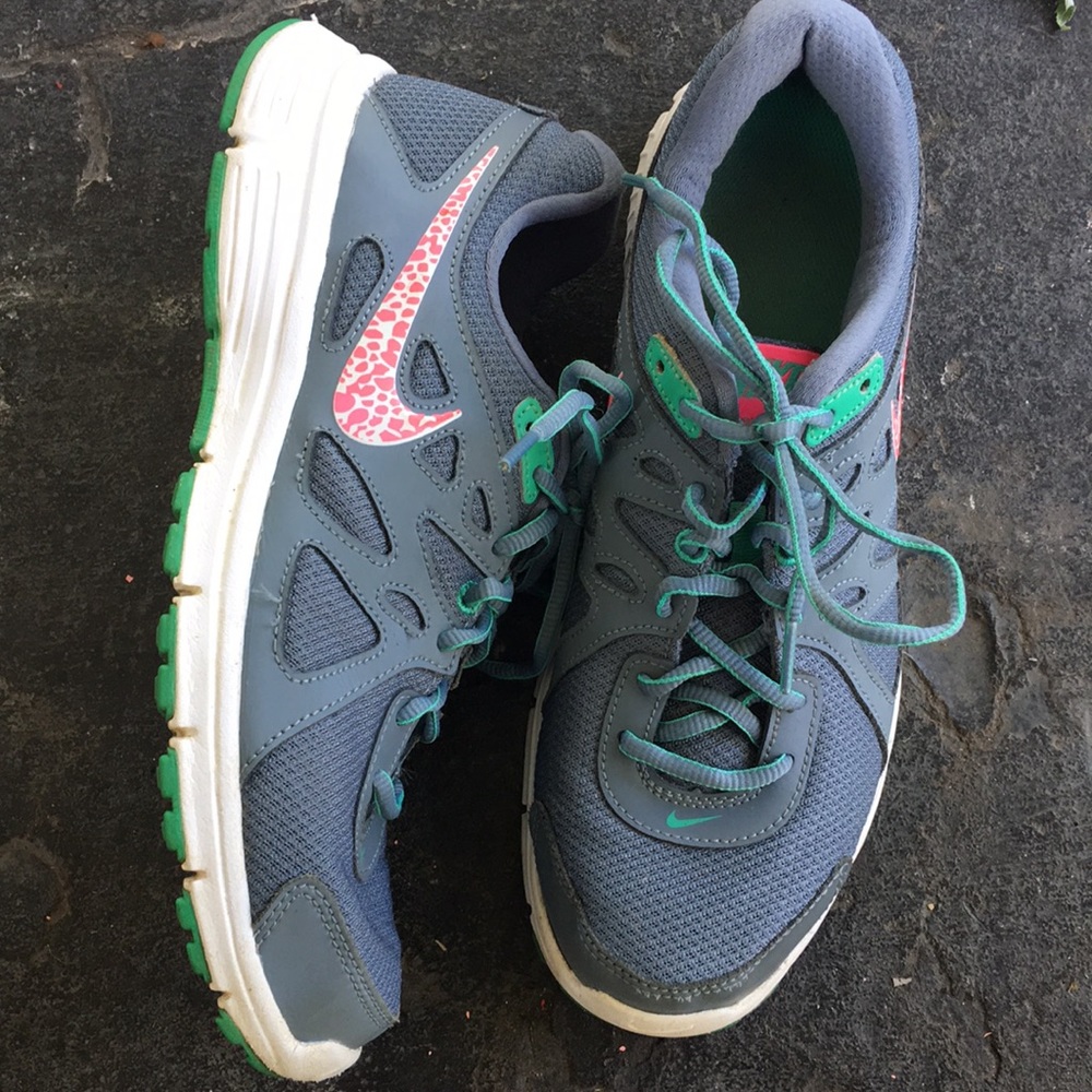 Women’s Nike’s 10